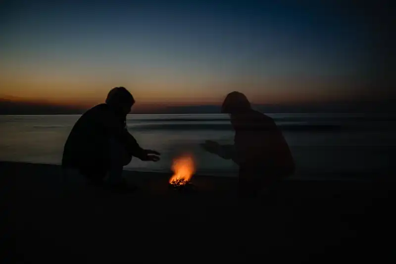 صورة تحتوي على فتاة وشاب و شمعة جلب الحبيب الفوري